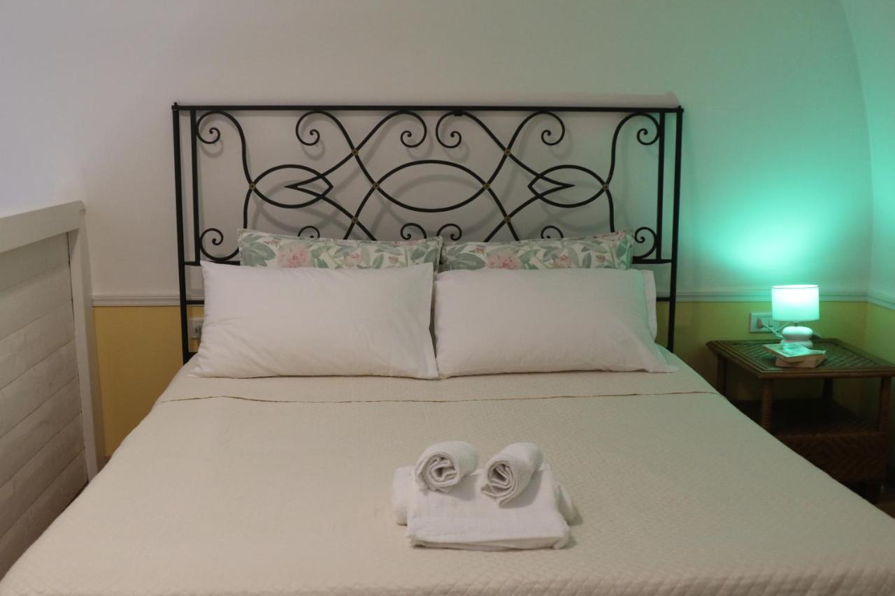 Holiday House Nel Cuore Di Bari Exterior photo